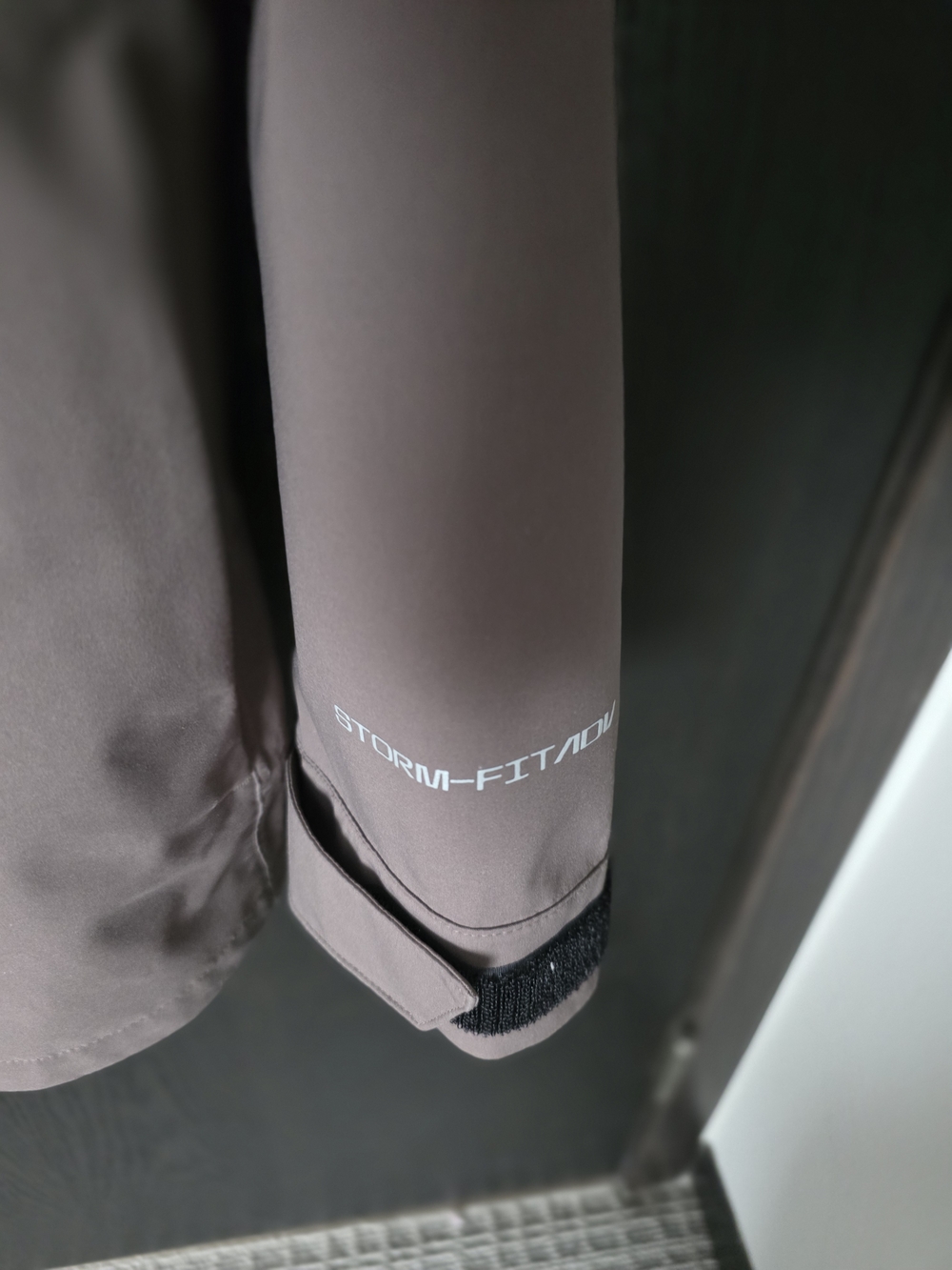 Nike Men's Hooded Rain Jacket in Taupe Brown - Picture 4 of 7